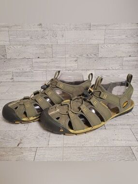 Men's Keen Newport H2 Olive Green Trail Hiking Sport Sandals Shoes Size 10.5